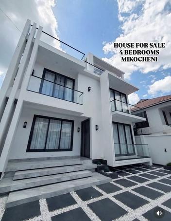 Nyumba ya vyumba vinne inauzwa Mikocheni B, Dar Es Salaam (450 sqm)