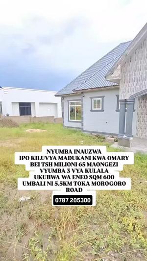 Nyumba ya vyumba vitatu inauzwa Kiluvya, Pwani (600 sqm)