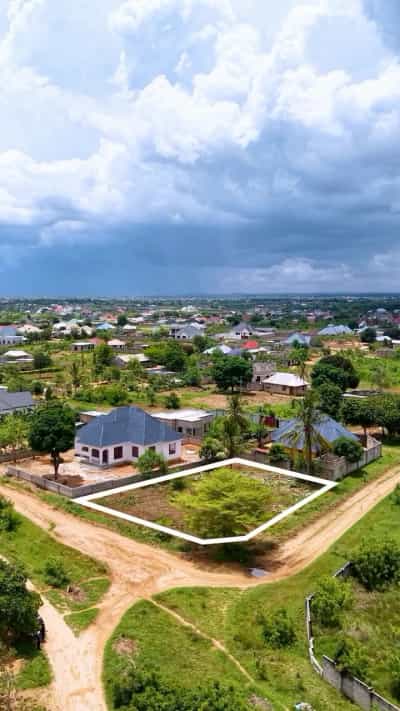 Residential Plot for Sale in Bunju B Watumishi House, Dar Es Salaam (912 sqm)