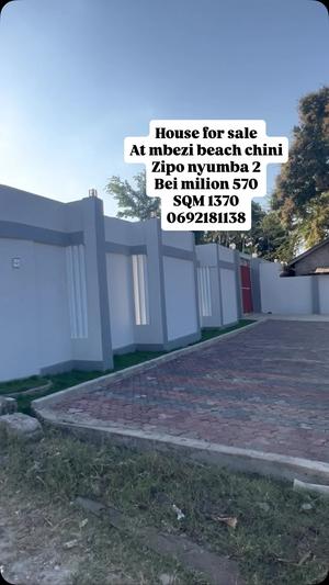 House for Sale in Mbezi Beach Chini, Dar Es Salaam (1370 sqm) House for Sale in Mbezi Beach Chini, Dar Es Salaam (1370 sqm)