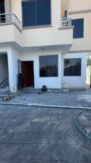 Apartment ya vyumba vitatu inapangishwa Magomeni, Dar Es Salaam Apartment ya vyumba vitatu inapangishwa Magomeni, Dar Es Salaam