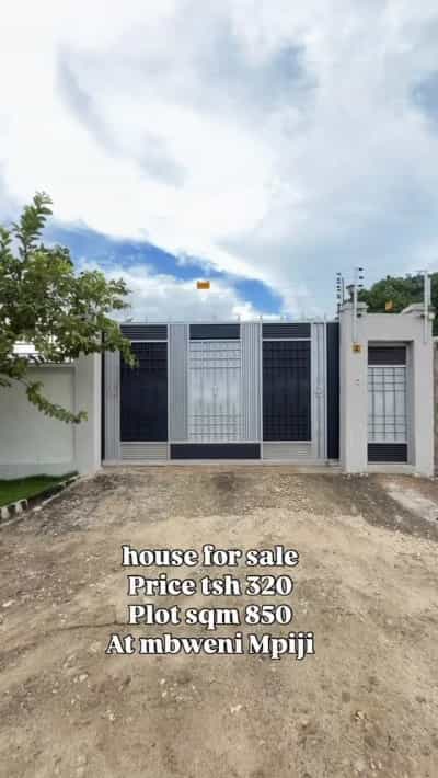 Nyumba ya vyumba vitatu inauzwa Mbweni Mpiji, Dar Es Salaam (850 sqm)