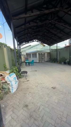 Nyumba/Apartment ya vyumba vinne inapangishwa Kinondoni, Dar Es Salaam Nyumba/Apartment ya vyumba vinne inapangishwa Kinondoni, Dar Es Salaam