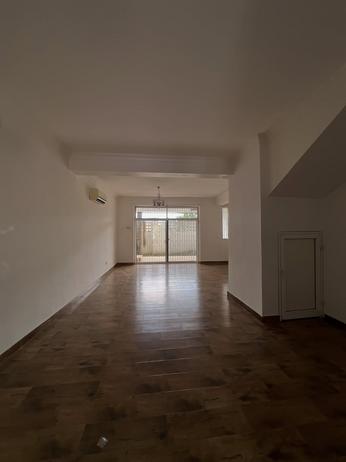 Nyumba/Apartment ya vyumba vitatu inapangishwa Oysterbay, Dar Es Salaam