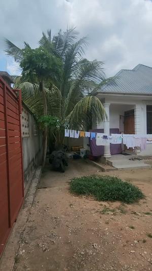 Kiwanja kinauzwa Tegeta Wazo Zahanati, Dar Es Salaam (900 sqm)