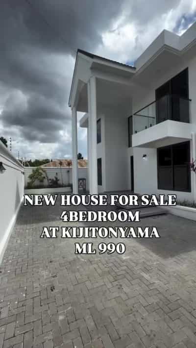 Nyumba ya vyumba vinne inauzwa Kijitonyama, Dar Es Salaam (400 sqm)