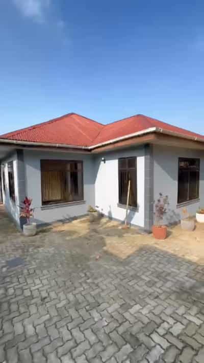 Apartment ya vyumba vitatu inapangishwa Salasala IPTL, Dar Es Salaam