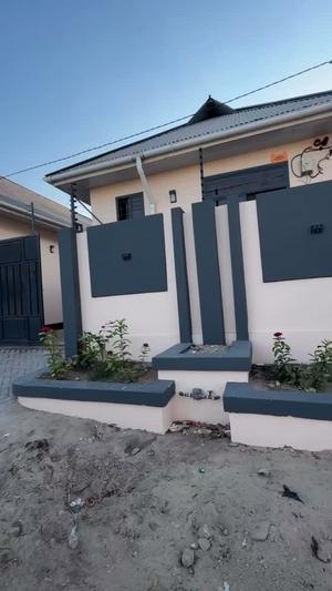 Nyumba/Apartment ya chumba kimoja inapangishwa Mwananyamala, Dar Es Salaam Nyumba/Apartment ya chumba kimoja inapangishwa Mwananyamala, Dar Es Salaam