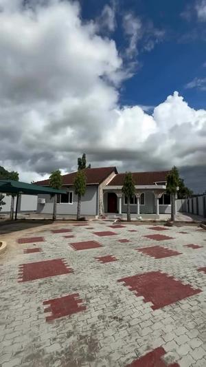Nyumba ya vyumba vitatu inapangishwa Ununio Beach, Dar Es Salaam