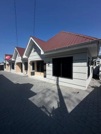 Apartment ya vyumba viwili inapangishwa Madale Mivumoni, Dar Es Salaam Apartment ya vyumba viwili inapangishwa Madale Mivumoni, Dar Es Salaam