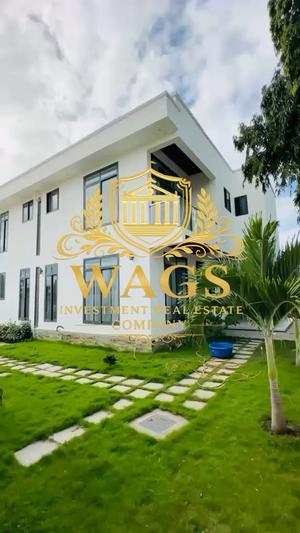 Nyumba ya vyumba vitano inauzwa Mbweni, Ubungo, Dar Es Salaam (1000 sqm) Nyumba ya vyumba vitano inauzwa Mbweni, Ubungo, Dar Es Salaam (1000 sqm)