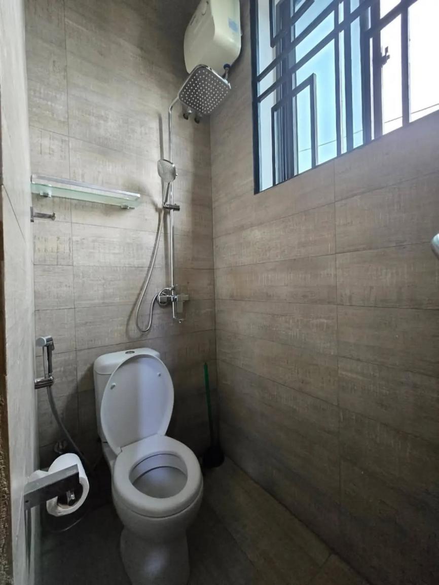 media -6 media -6