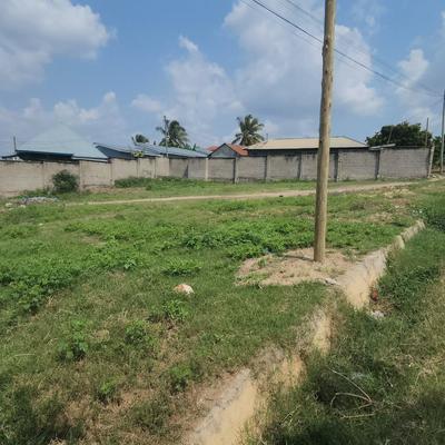 Kiwanja kinauzwa Wazo, Dar Es Salaam sqm 800 Kiwanja kinauzwa Wazo, Dar Es Salaam sqm 800