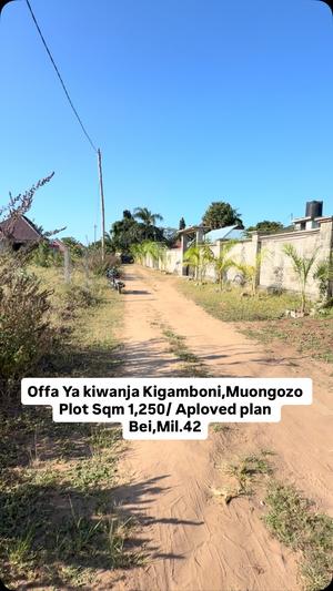 Residential Plot for Sale in Kigamboni Mwongozo, Dar Es Salaam (1250 sqm)