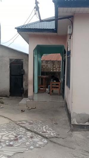 Nyumba ya vyumba vitatu inapangishwa Pugu Station, Dar Es Salaam Nyumba ya vyumba vitatu inapangishwa Pugu Station, Dar Es Salaam