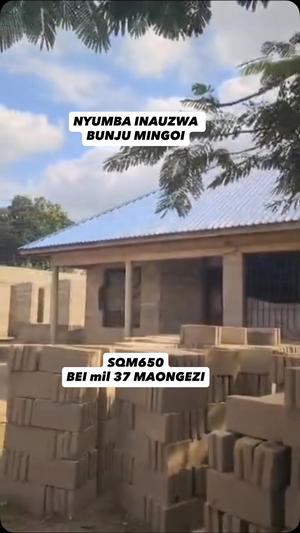 Nyumba inauzwa Bunju B Mingoi, Dar Es Salaam (650 sqm) Nyumba inauzwa Bunju B Mingoi, Dar Es Salaam (650 sqm)