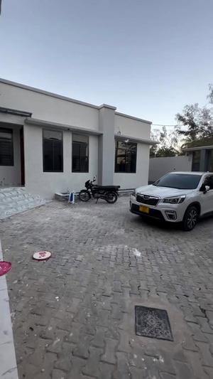 Apartment ya chumba kimoja inapangishwa Makongo, Dar Es Salaam Apartment ya chumba kimoja inapangishwa Makongo, Dar Es Salaam