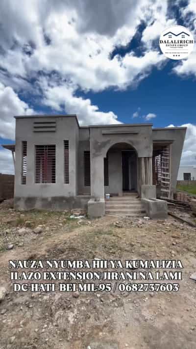 Nyumba ya vyumba vitatu inauzwa Ilazo Extension, Dodoma (450 sqm)