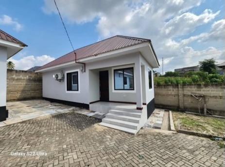 Apartment ya chumba kimoja inapangishwa Goba Kinzudi, Dar Es Salaam Apartment ya chumba kimoja inapangishwa Goba Kinzudi, Dar Es Salaam