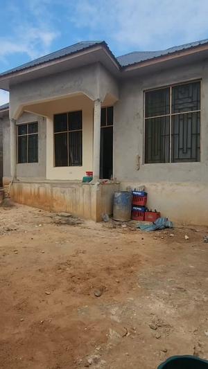 Nyumba ya vyumba vitatu inauzwa Tegeta Wazo Mji Mpya, Dar Es Salaam (400 sqm) Nyumba ya vyumba vitatu inauzwa Tegeta Wazo Mji Mpya, Dar Es Salaam (400 sqm)