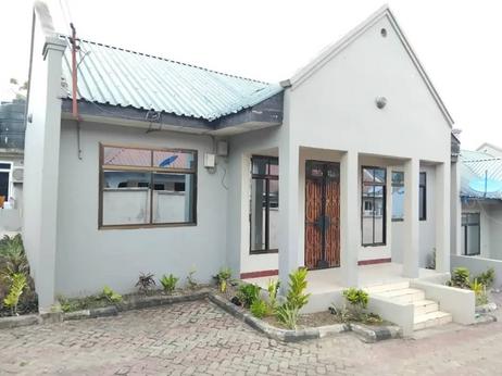 Apartment ya vyumba vitatu inapangishwa Mbezi, Dar Es Salaam