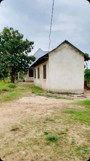 Kiwanja kinauzwa Bunju Darajani, Dar Es Salaam (900 sqm)