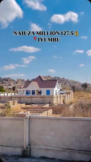 Nyumba ya vyumba vinne inauzwa Iyumbu, Dodoma (700 sqm) Nyumba ya vyumba vinne inauzwa Iyumbu, Dodoma (700 sqm)
