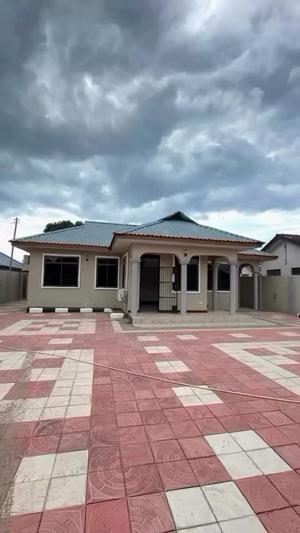 3 Bedrooms House for Rent in Tegeta Masaki, Dar Es Salaam 3 Bedrooms House for Rent in Tegeta Masaki, Dar Es Salaam