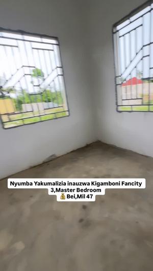Nyumba ya vyumba vitatu inauzwa Mkwambe Fani City, Kigamboni, Dar Es Salaam (400 sqm)