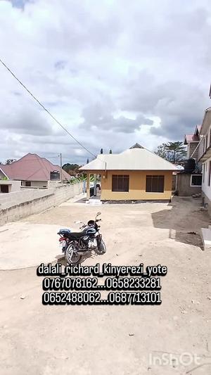 Nyumba ya vyumba viwili inauzwa Kinyerezi, Dar Es Salaam (500 sqm) Nyumba ya vyumba viwili inauzwa Kinyerezi, Dar Es Salaam (500 sqm)