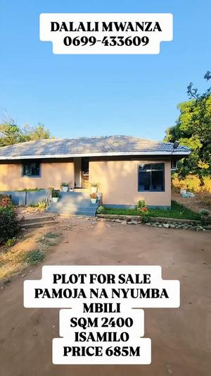 Nyumba ya vyumba vitatu inauzwa Isamilo, Mwanza (24000 sqm) Nyumba ya vyumba vitatu inauzwa Isamilo, Mwanza (24000 sqm)