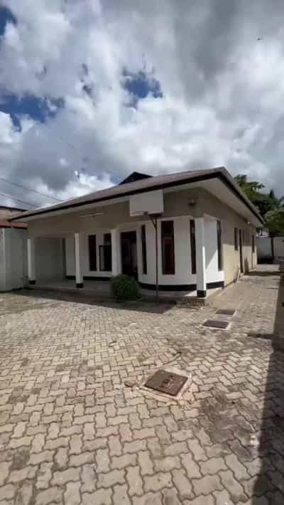 Nyumba ya vyumba vitatu inapangishwa Sinza, Dar Es Salaam