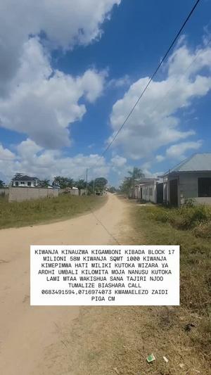 Kiwanja kinauzwa Kibada, Dar Es Salaam (1000 sqm) Kiwanja kinauzwa Kibada, Dar Es Salaam (1000 sqm)