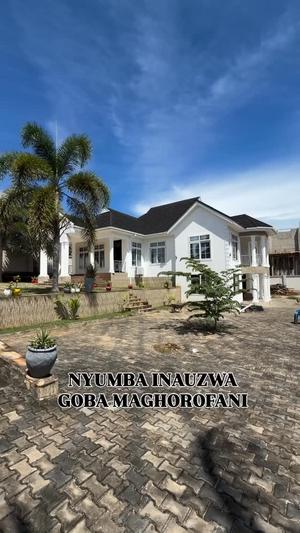 Nyumba ya vyumba vinne inauzwa Goba Maghorofani, Dar Es Salaam (2070 sqm)