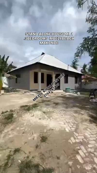 Nyumba ya vyumba vitatu inapangishwa Mbezi Beach Makonde, Dar Es Salaam Nyumba ya vyumba vitatu inapangishwa Mbezi Beach Makonde, Dar Es Salaam