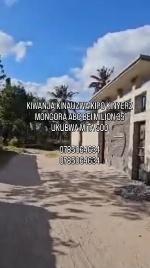Kiwanja kinauzwa Kinyerezi Mongora, Dar Es Salaam (500 sqm)
