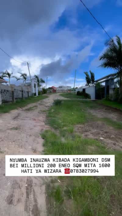 Nyumba inauzwa Kibada, Dar Es Salaam (1600 sqm) Nyumba inauzwa Kibada, Dar Es Salaam (1600 sqm)