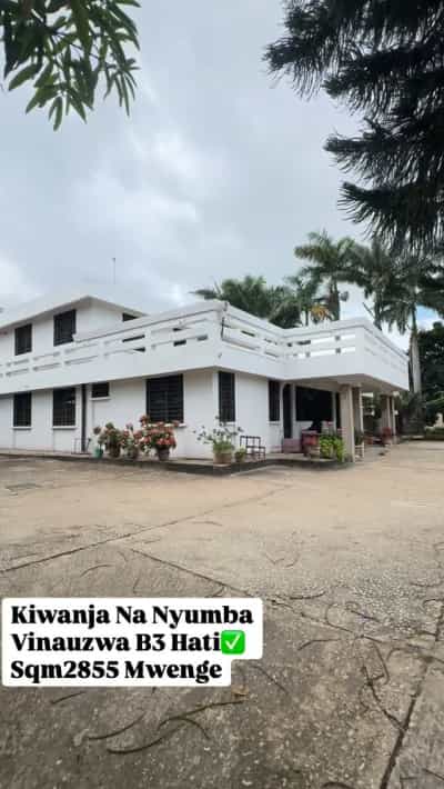 Nyumba inauzwa Mwenge, Dar Es Salaam (2855 sqm)