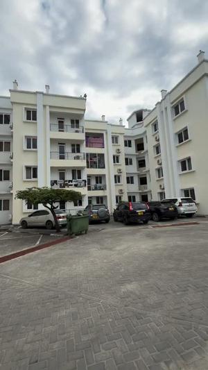 Apartment ya vyumba vitatu inauzwa Mbezi Beach Africana, Dar Es Salaam Apartment ya vyumba vitatu inauzwa Mbezi Beach Africana, Dar Es Salaam