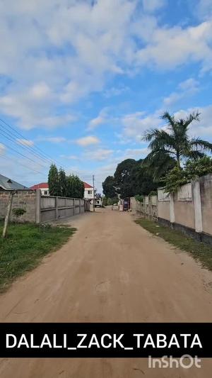 Kiwanja kinauzwa Tabata Kinyerezi, Dar Es Salaam (400 sqm) Kiwanja kinauzwa Tabata Kinyerezi, Dar Es Salaam (400 sqm)