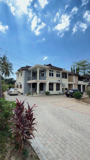 Apartment ya vyumba vinne inapangishwa Mbezi Beach, Dar Es Salaam Apartment ya vyumba vinne inapangishwa Mbezi Beach, Dar Es Salaam