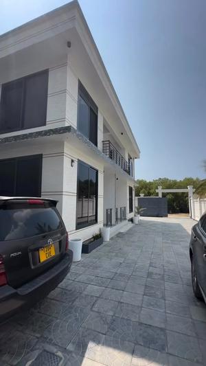 Nyumba ya vyumba viwili inapangishwa Mbezi Beach, Dar Es Salaam Nyumba ya vyumba viwili inapangishwa Mbezi Beach, Dar Es Salaam