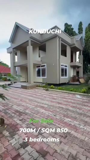 Nyumba ya vyumba vitatu inauzwa Kunduchi Beach, Dar Es Salaam