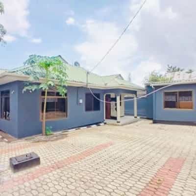 3 Bedrooms House for Rent in Ubungo Exteno Maji Chumvi, Dar Es Salaam