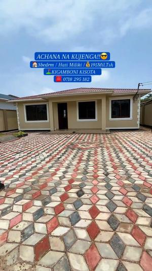 Nyumba ya vyumba vitatu inauzwa Kigamboni Kisota, Dar Es Salaam (400 sqm) Nyumba ya vyumba vitatu inauzwa Kigamboni Kisota, Dar Es Salaam (400 sqm)