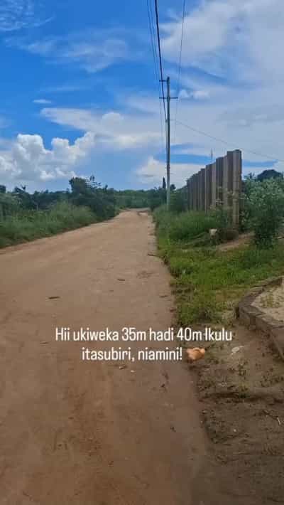 Nyumba ya vyumba vitatu inauzwa Madale Center, Dar Es Salaam (506 sqm)