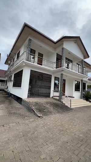 5 Bedrooms House for Rent in Mbezi Beach, Dar Es Salaam