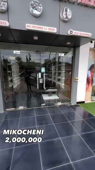 Duka linapangishwa Mikocheni, Dar Es Salaam