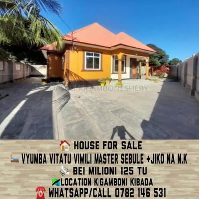 Nyumba ya vyumba vitatu inauzwa Kigamboni, Dar Es Salaam (600 sqm) Nyumba ya vyumba vitatu inauzwa Kigamboni, Dar Es Salaam (600 sqm)