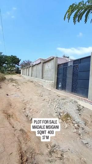 Kiwanja kinauzwa Madale Msigani, Dar Es Salaam (400 sqm)